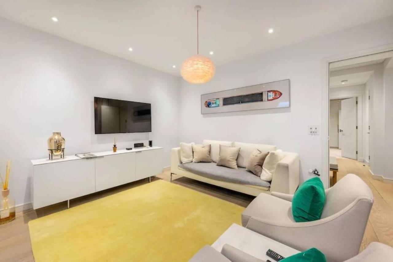 Posh 3 Bedroom Flat With Terrace And Indoor Fireplace In Mayfair, Near Hyde Park 런던 외부 사진