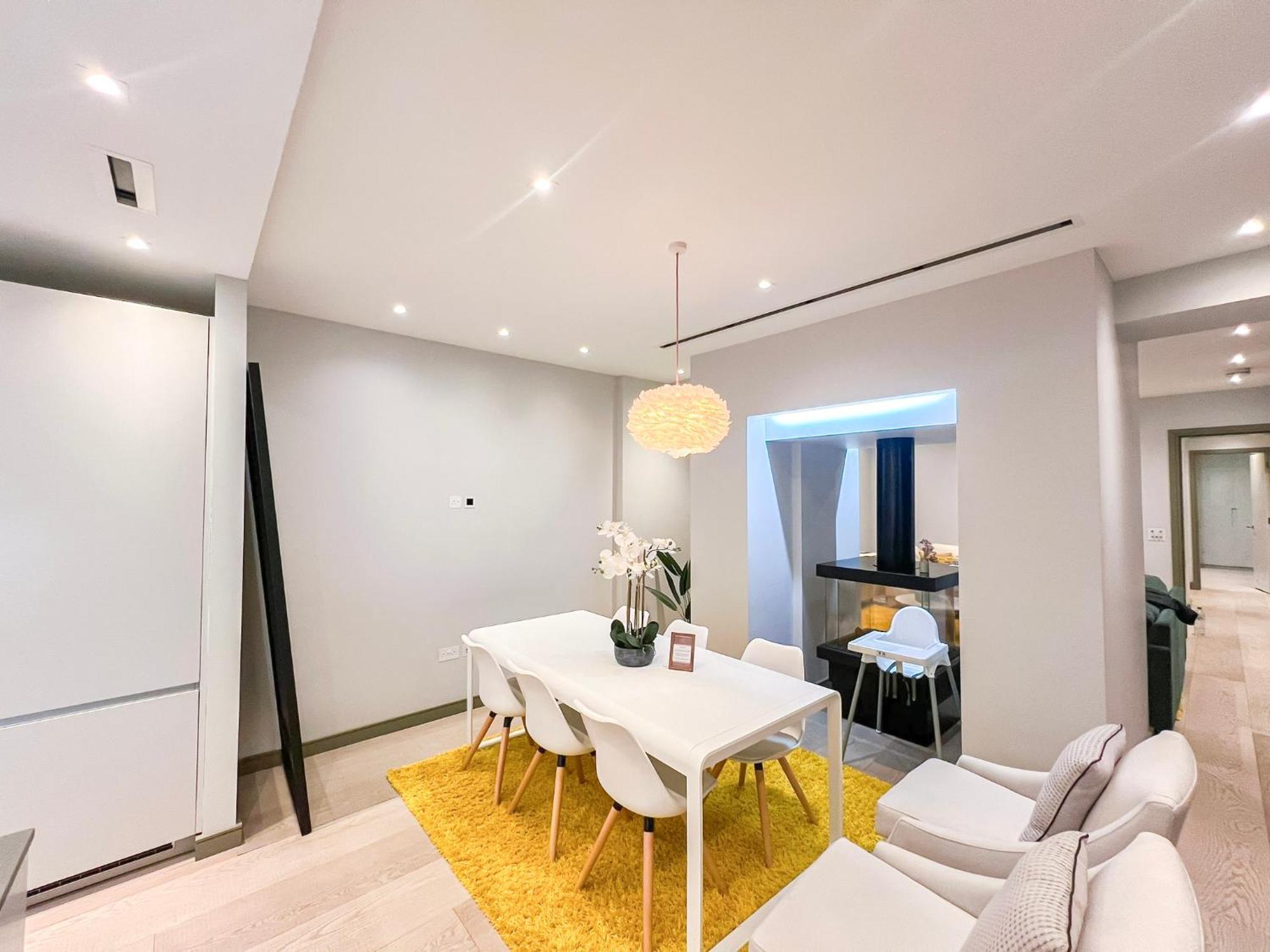 Posh 3 Bedroom Flat With Terrace And Indoor Fireplace In Mayfair, Near Hyde Park 런던 외부 사진