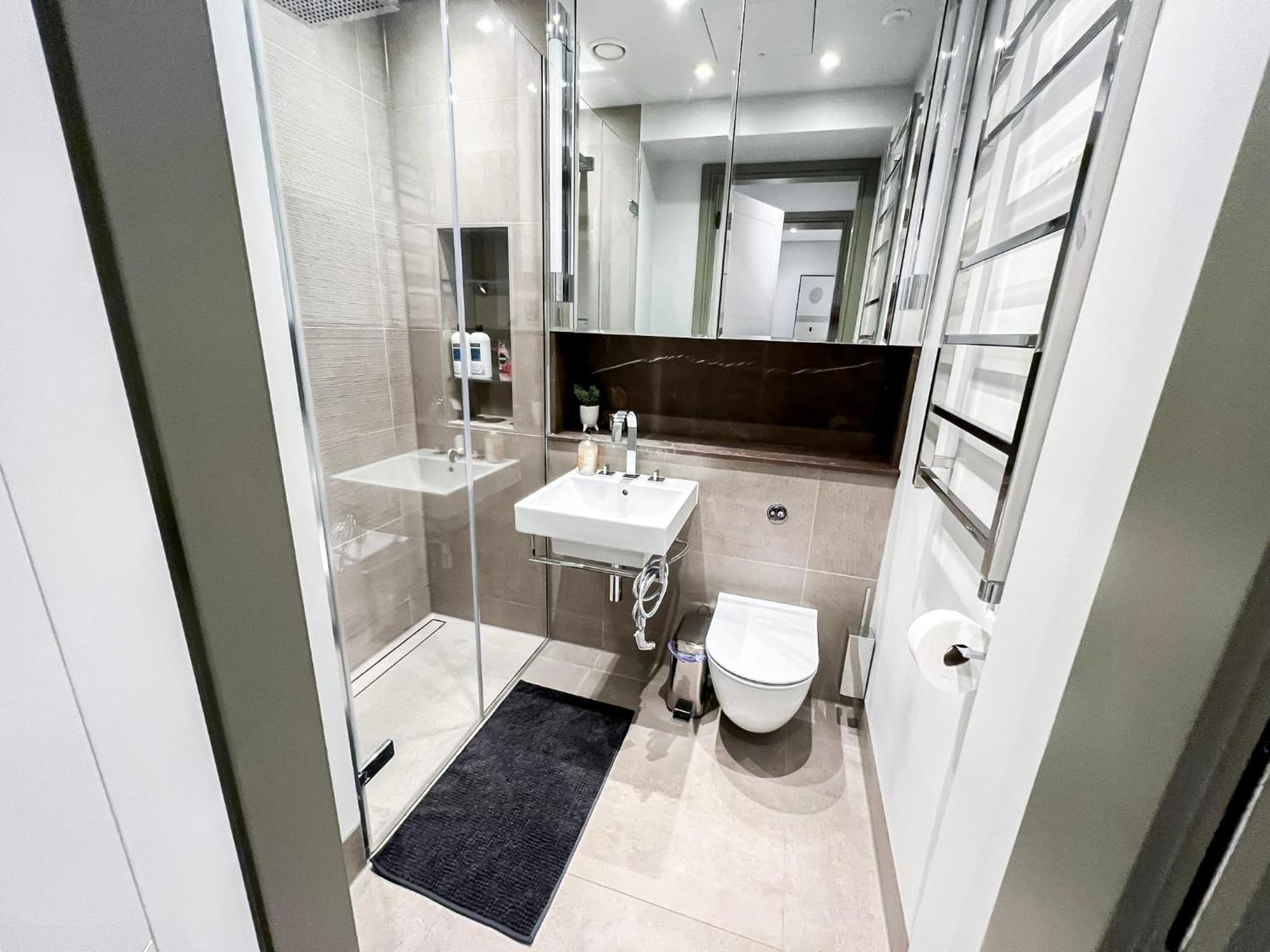 Posh 3 Bedroom Flat With Terrace And Indoor Fireplace In Mayfair, Near Hyde Park 런던 외부 사진