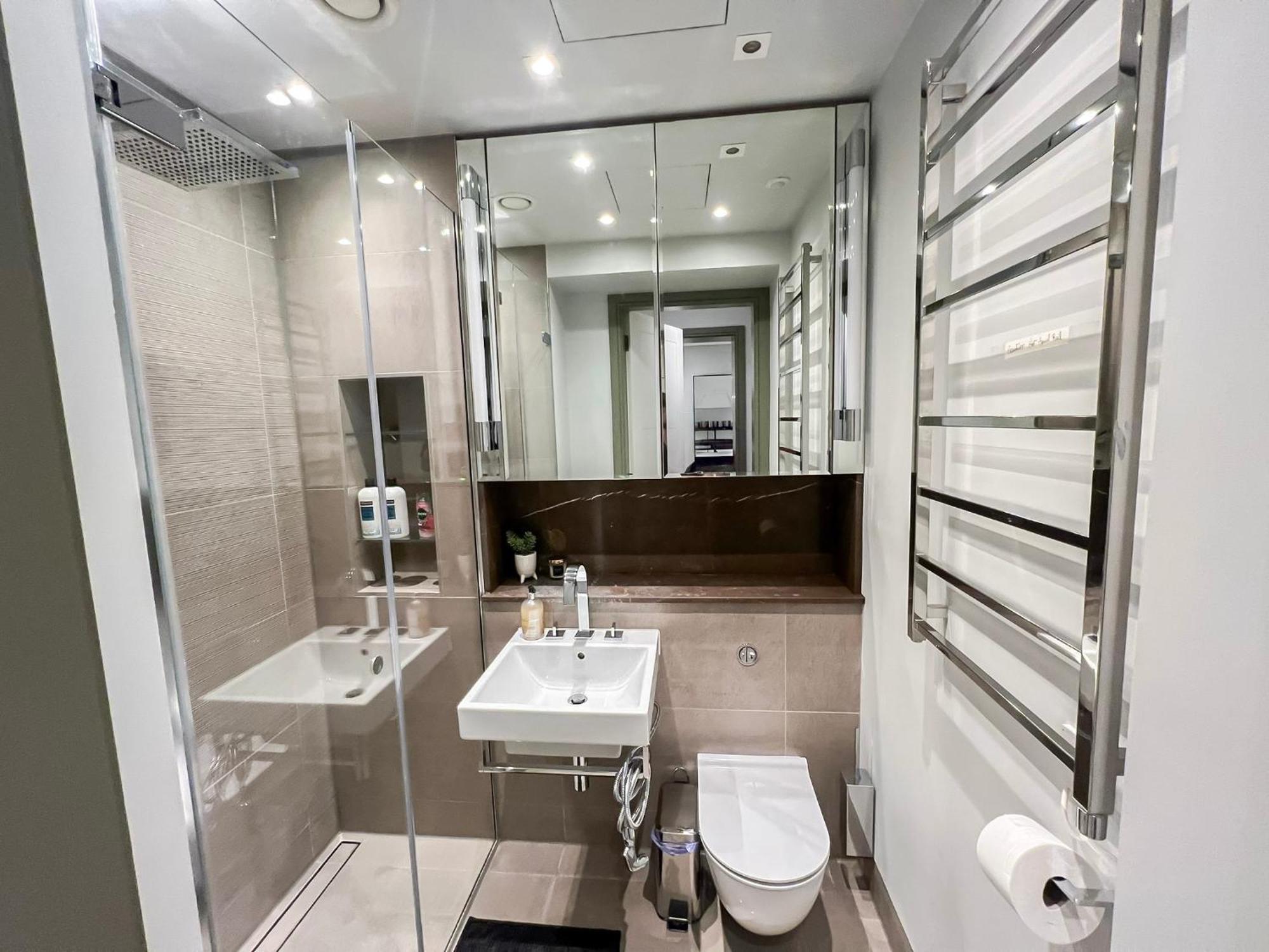 Posh 3 Bedroom Flat With Terrace And Indoor Fireplace In Mayfair, Near Hyde Park 런던 외부 사진