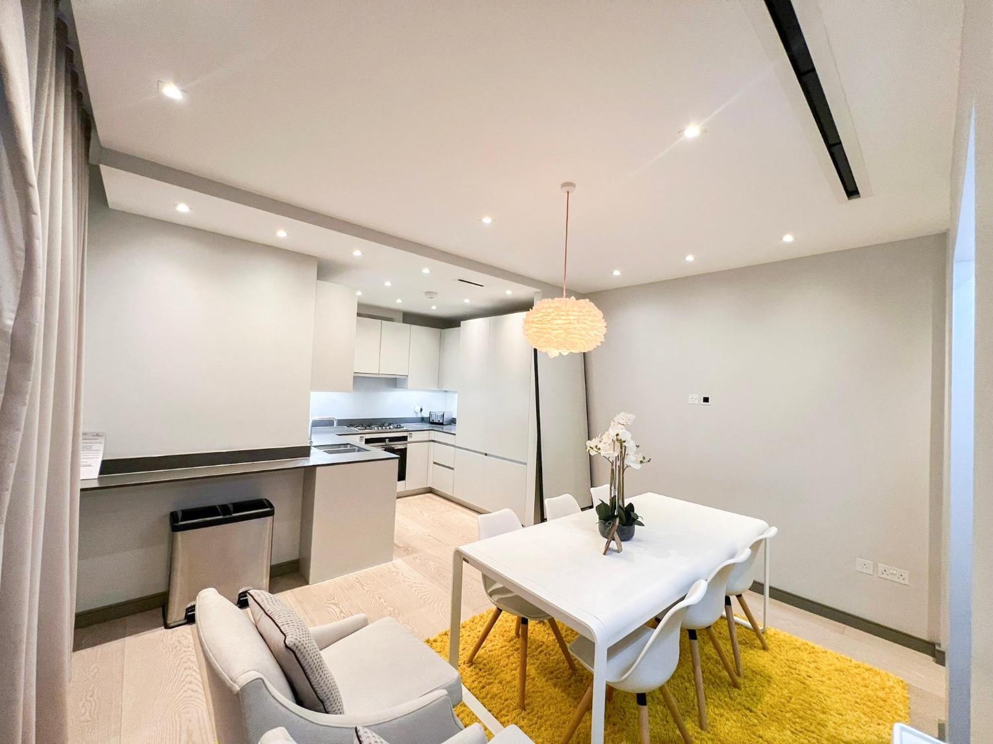 Posh 3 Bedroom Flat With Terrace And Indoor Fireplace In Mayfair, Near Hyde Park 런던 외부 사진
